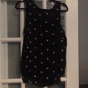 Scoop neck patterned tank